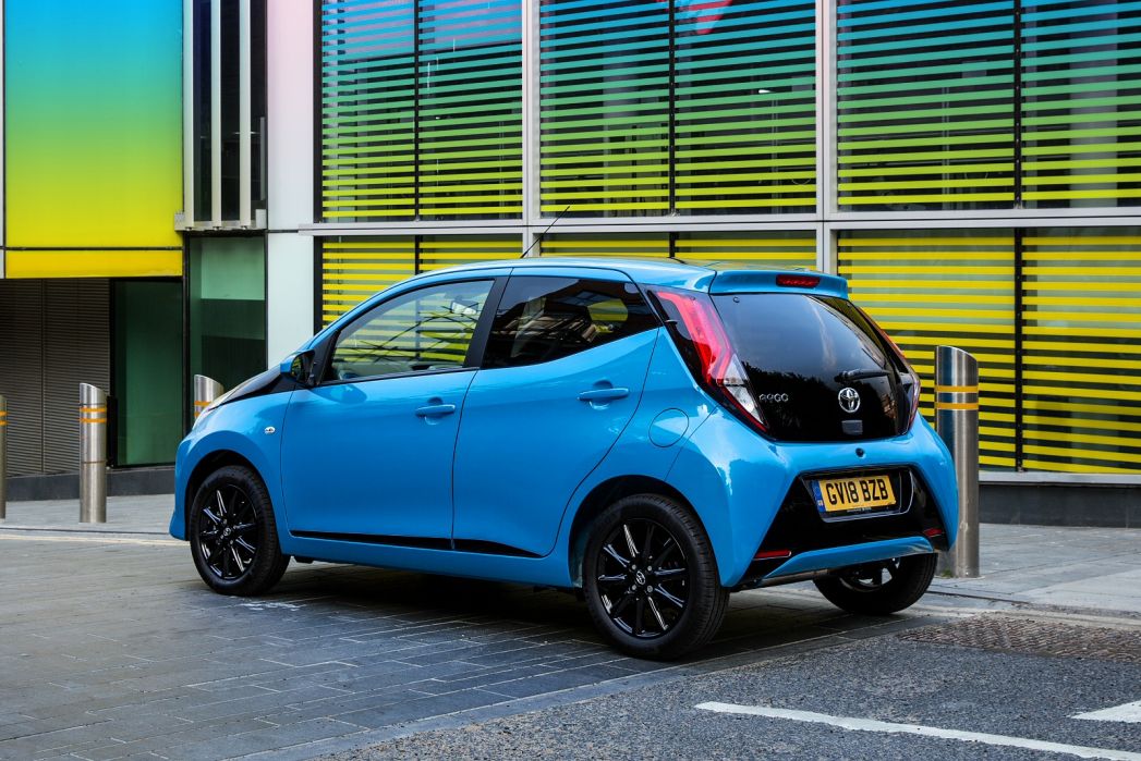 Toyota Aygo Hatchback 1.0 VVT-I X-Play 5dr On Lease From £141.68