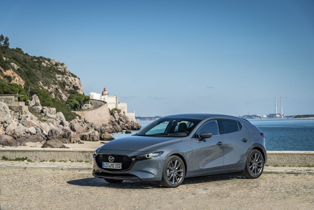 Mazda Mazda3 Hatchback 2.0 Skyactiv-G Mhev Sport LUX 5dr ...