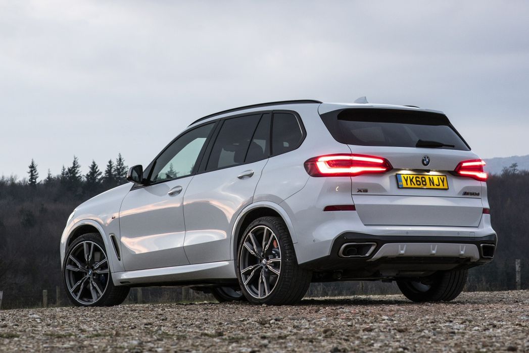 Video Review: BMW X5 M Estate xDrive X5 M Competition 5dr Step Auto [Ultimate]