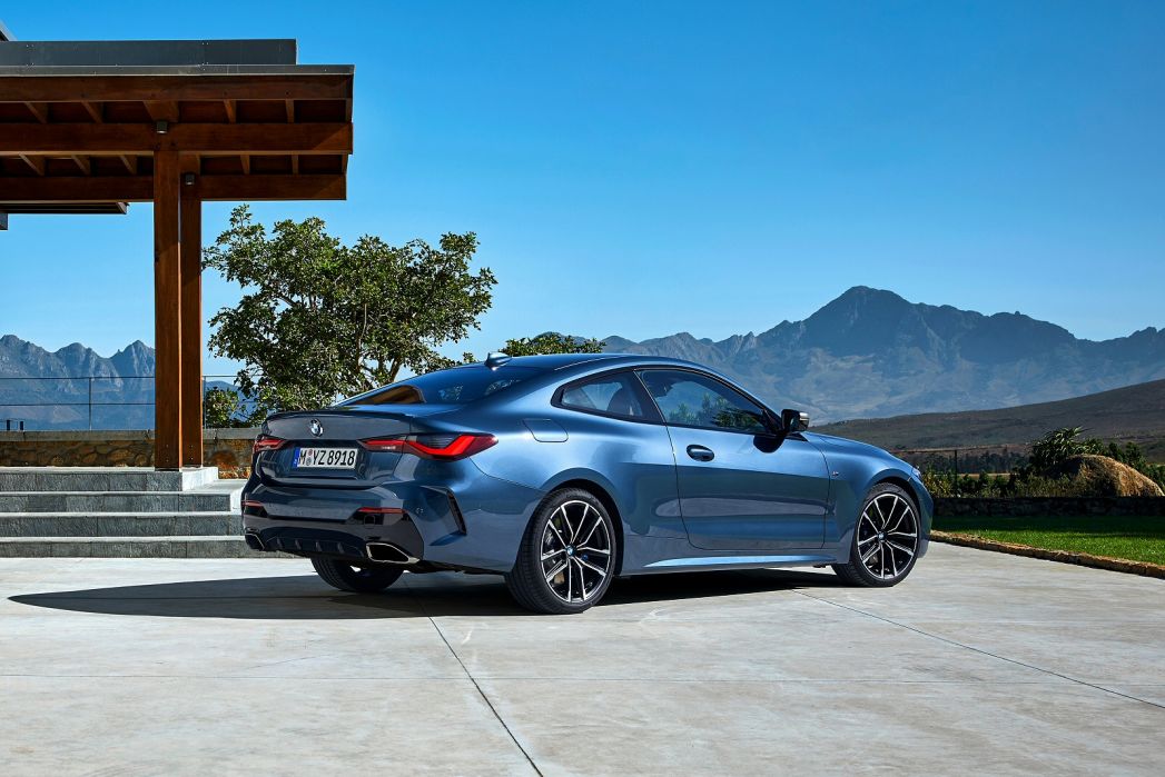 Image 2: BMW 4 Series Coupe 420i M Sport 2dr Step Auto [Pro Pack]