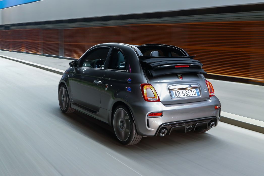 Image 5: Abarth 595 595C Convertible 1.4 T-Jet 165 2dr