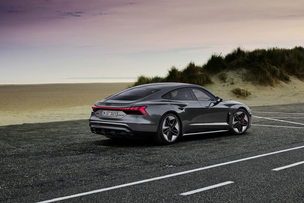 Audi RS E-Tron GT Saloon 475kW Quattro 93kWh Carbon Vorsprung 4dr Auto ...