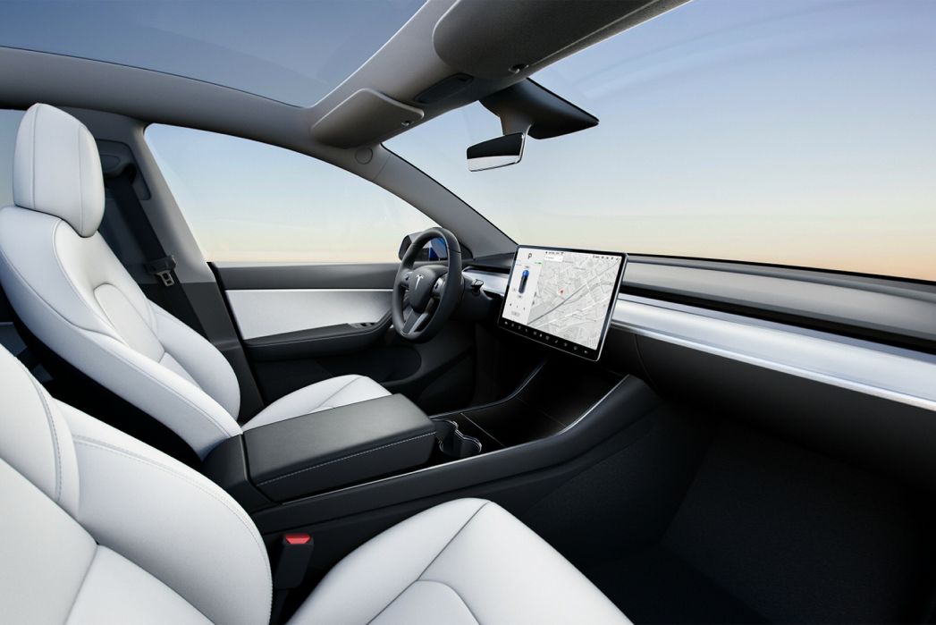 Image 4: Tesla Model Y Hatchback Long Range AWD 5dr Auto
