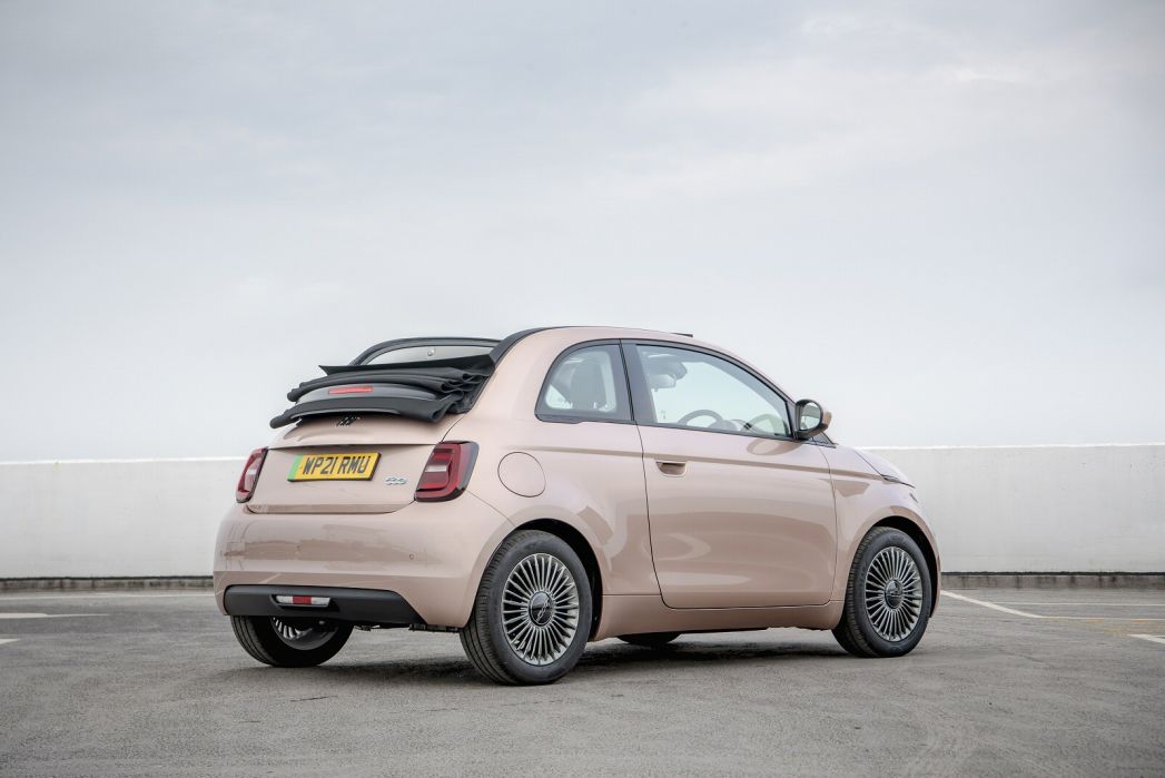 Image 4: Fiat 500 Electric Cabrio Special Editions 87kW Red 42kWh 2dr Auto