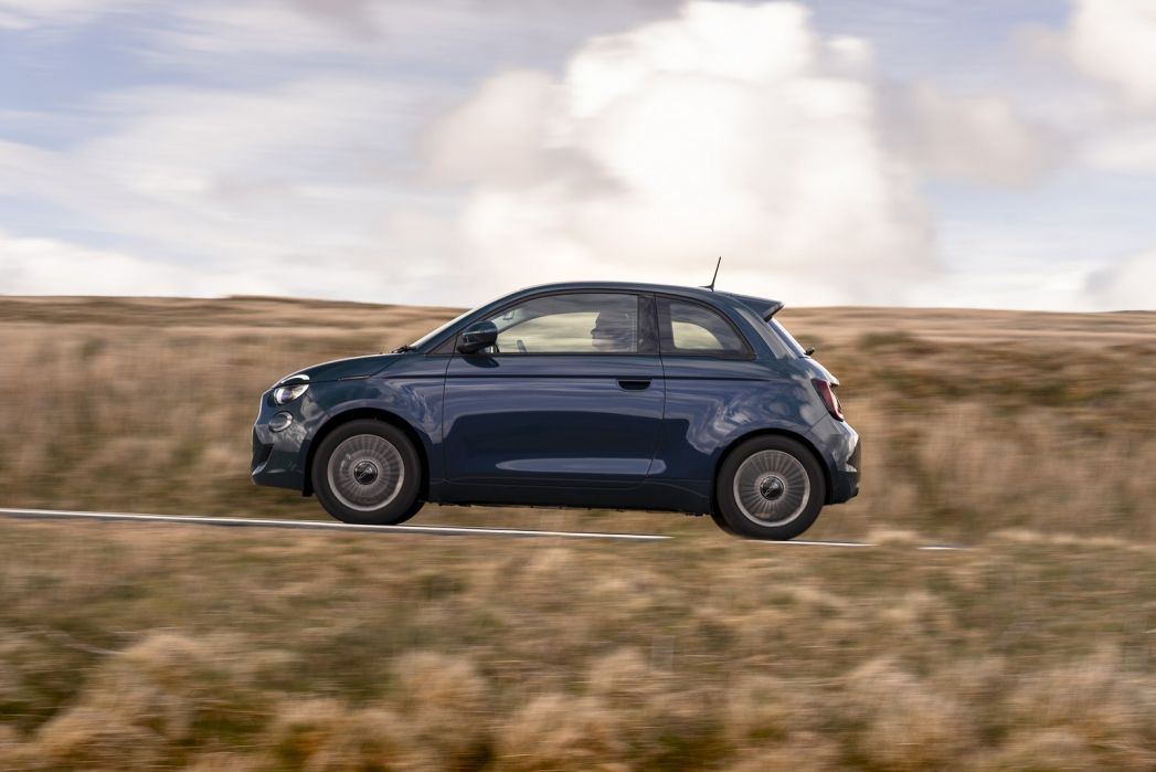 Image 5: Fiat 500 Electric Hatchback 70kW Icon 24kWh 3dr Auto