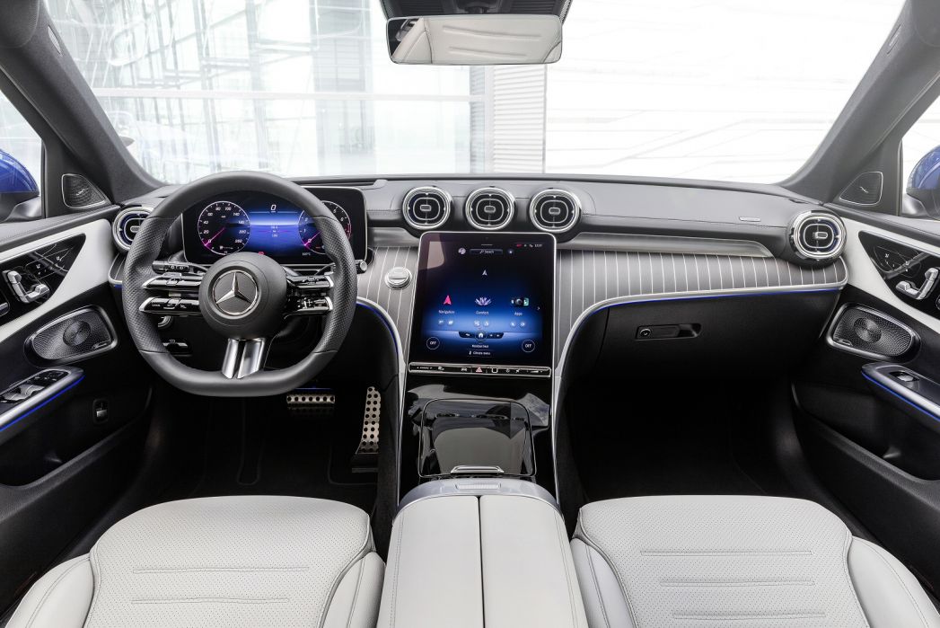 Image 3: Mercedes-Benz C Class Estate Special Editions C300de AMG Line Night ED Premium + 5dr 9G-Tronic