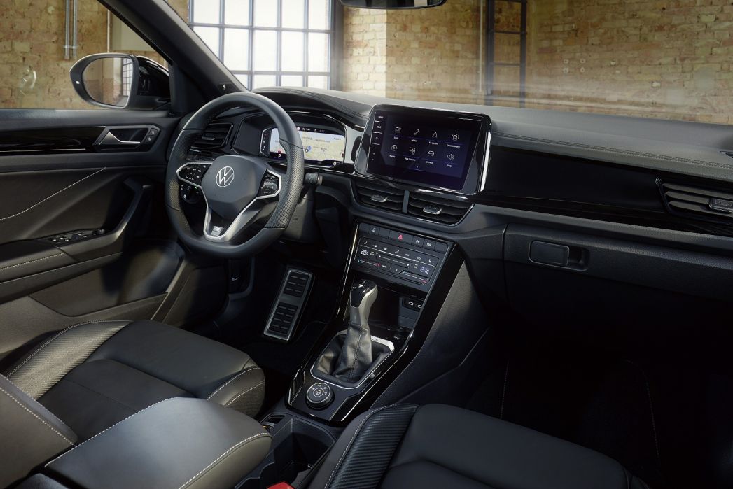 Image 3: Volkswagen T-ROC Hatchback 1.5 TSI EVO Life 5dr DSG