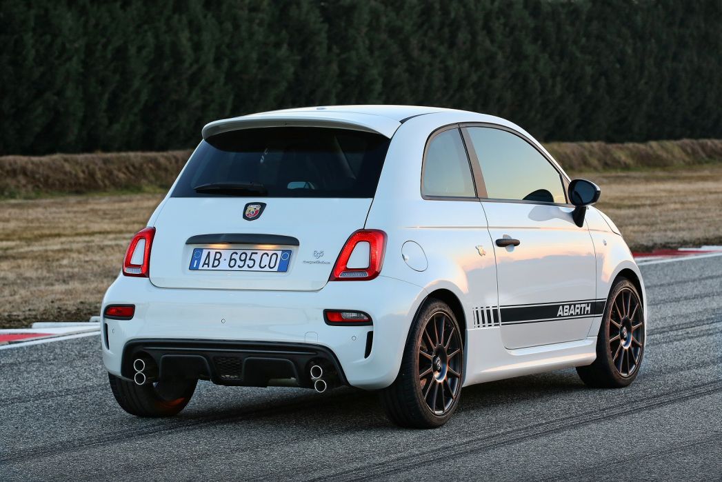 Image 1: Abarth 695 695C Convertible 1.4 T-Jet 180 2dr
