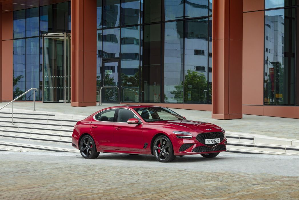 Image 1: Genesis G70 Saloon 2.0T Sport Line 4dr Auto [Innovation Pack]
