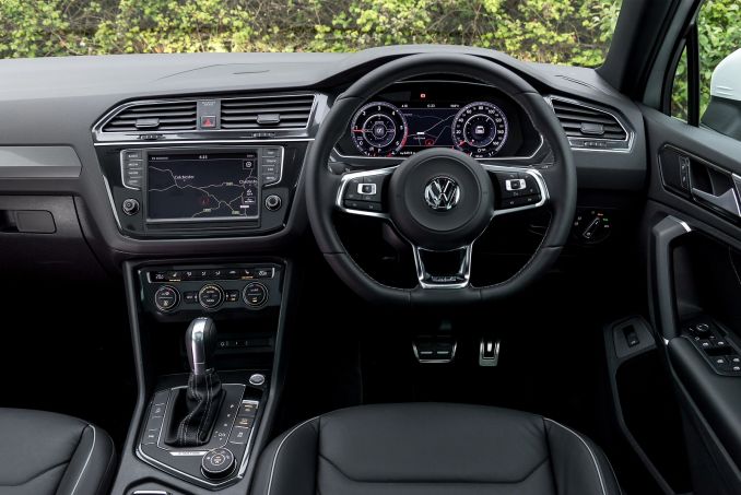 Volkswagen tiguan r-line tech