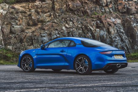 Video Review: Alpine A110 Coupe 1.8L Turbo Pure 2dr DCT