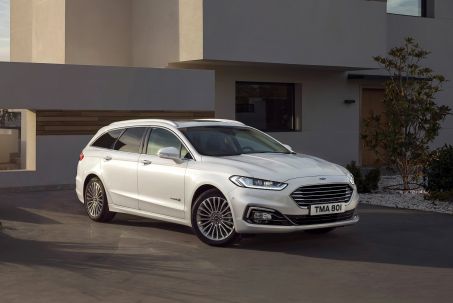 Video Review: Ford Mondeo Estate 2.0 Hybrid ST-Line Edition 5dr Auto