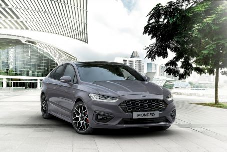 Video Review: Ford Mondeo Vignale Saloon 2.0 Hybrid 4dr Auto